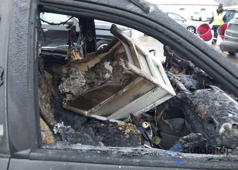 2006 Chrysler Town & Country Touring from USA, damaged, VIN 2A4GP54L46R717859